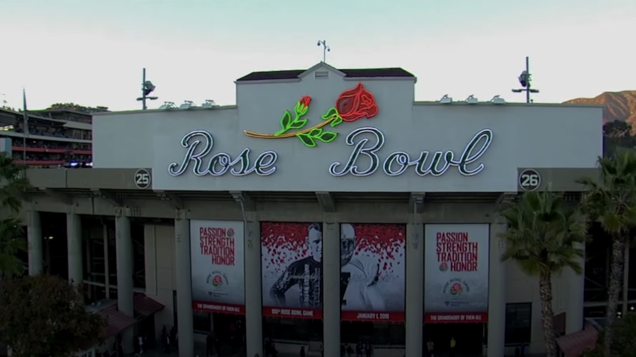 rose bowl among new years day 2022 college football games